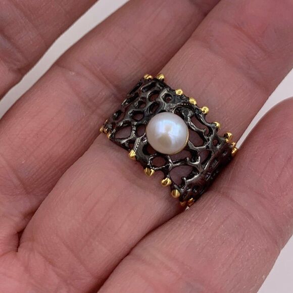 New, no tags, solid sterling 925 silver, black rhodium, 22 K gold, real pearl - Picture 6 of 14